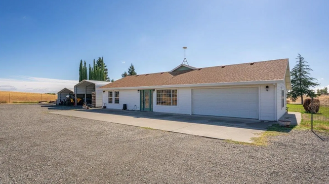 5650 Janine Way in Corning, CA - Building Photo - Building Photo