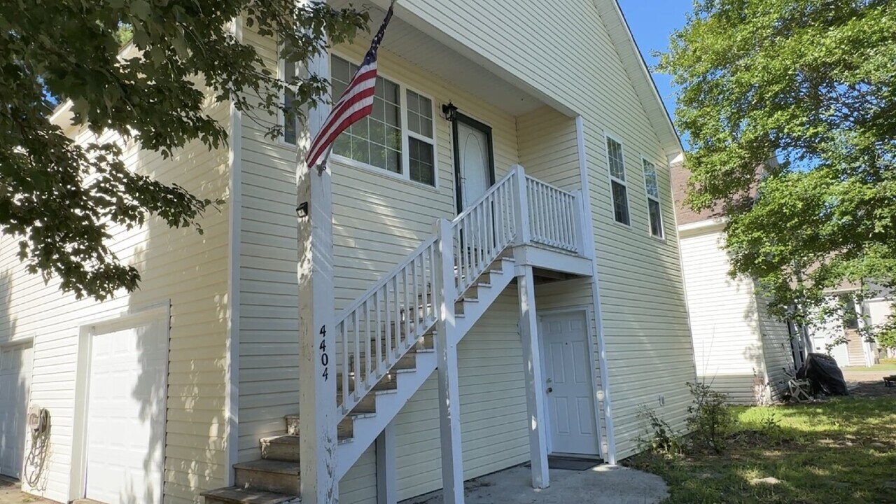 4404 McClelland Dr in Wilmington, NC - Building Photo