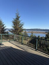 1150 N 5th St in Coos Bay, OR - Building Photo - Building Photo