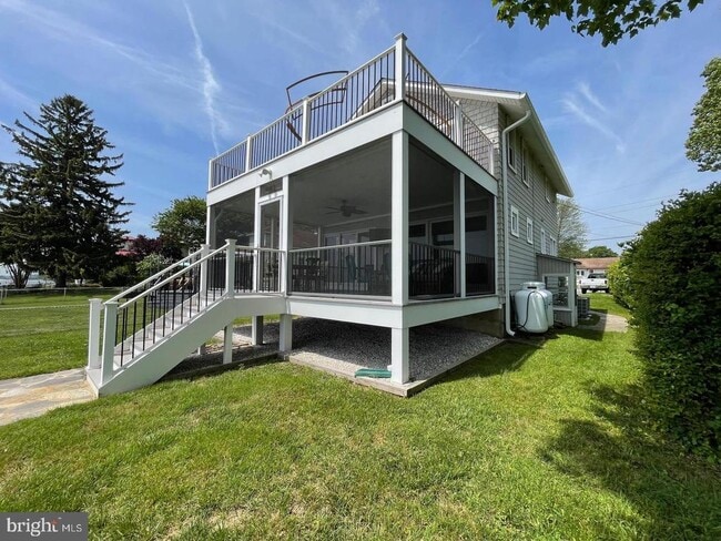 property at 2513 Barrison Point Rd