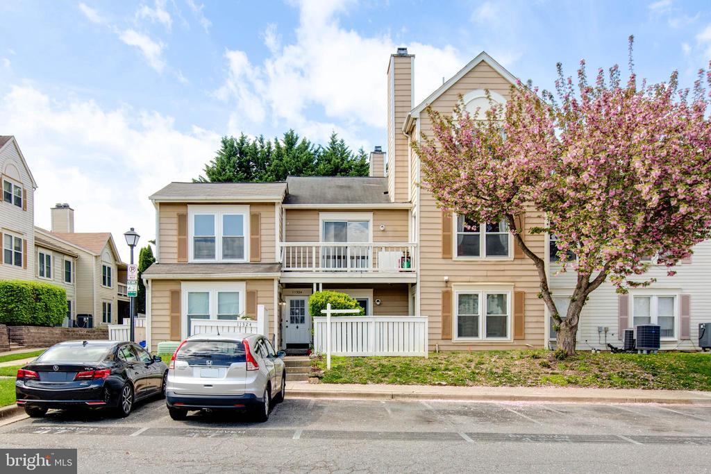 11324 Halethorpe Terrace in Germantown, MD - Building Photo
