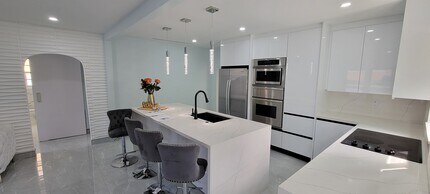 2790 NW 3rd St in Miami, FL - Building Photo - Building Photo