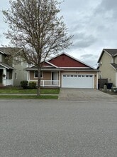 292 Klinger St in Sedro Woolley, WA - Building Photo - Building Photo