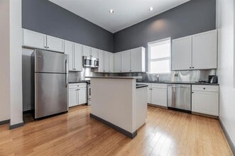 742 Cannen John Ln in Dallas, TX - Building Photo - Building Photo