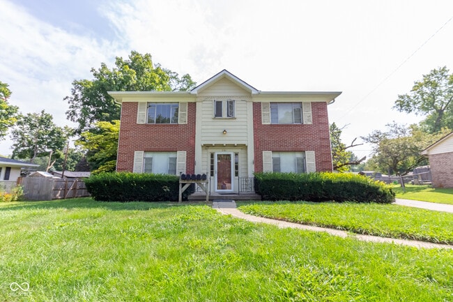 property at 701 Brewer Pl