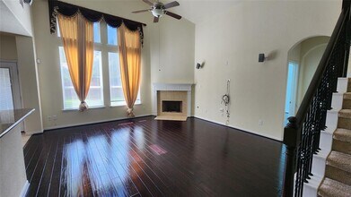 2318 Nashmor Dr in Sugar Land, TX - Building Photo - Building Photo