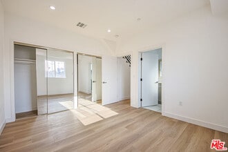 11443 Hatteras St in Los Angeles, CA - Building Photo - Building Photo