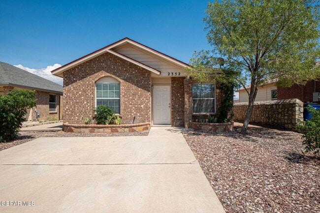 property at 2352 Tierra Blanda Dr