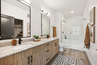 The Grove at La Frontera in Arlington, TX - Building Photo - Building Photo