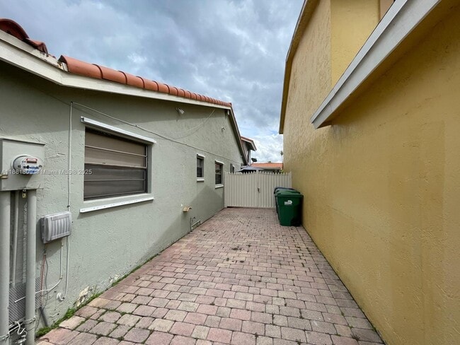 9922 SW 2nd St in Miami, FL - Building Photo - Building Photo