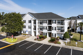 Claypond Commons in Myrtle Beach, SC - Foto de edificio - Building Photo