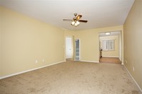 Woodlawn Gardens Apartments photo'