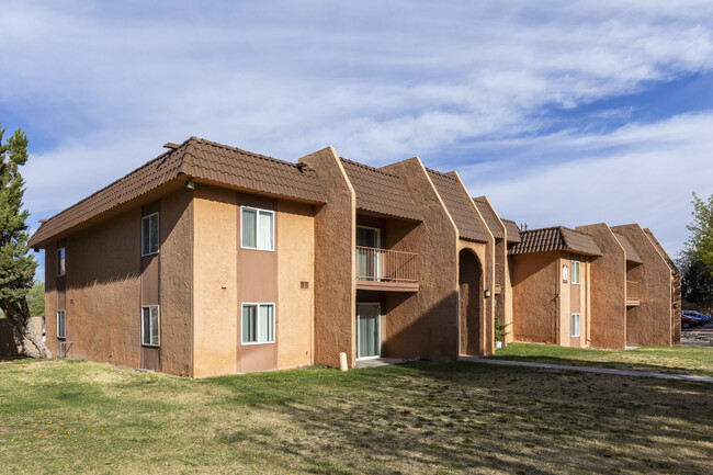 Via in Albuquerque, NM - Foto de edificio - Building Photo