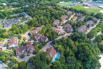 Remington in Westlake, OH - Foto de edificio - Building Photo