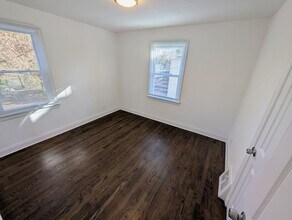 6640 Thurston Ave in Berkeley, MO - Building Photo - Building Photo