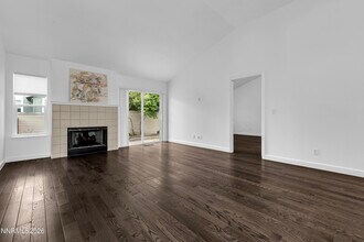 3274 Alum Creek Ct in Reno, NV - Building Photo - Building Photo