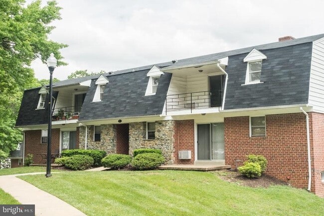 property at 706 Nottingham Rd