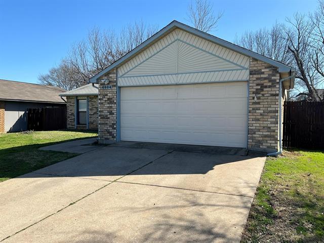 6804 Blackberry Dr in Arlington, TX - Building Photo - Building Photo