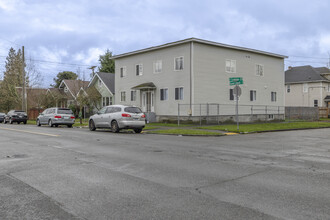 1424 Earnest S Brazill St in Tacoma, WA - Building Photo - Building Photo