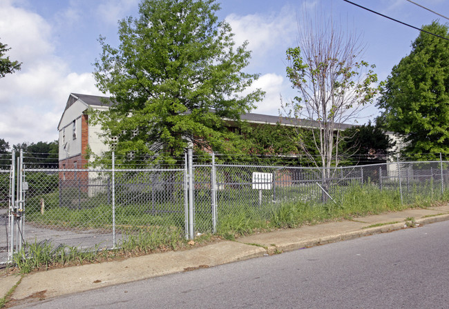 Oak Park Apartments in Memphis, TN - Foto de edificio - Building Photo