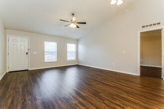 813 Albi Ct in Kissimmee, FL - Building Photo - Building Photo