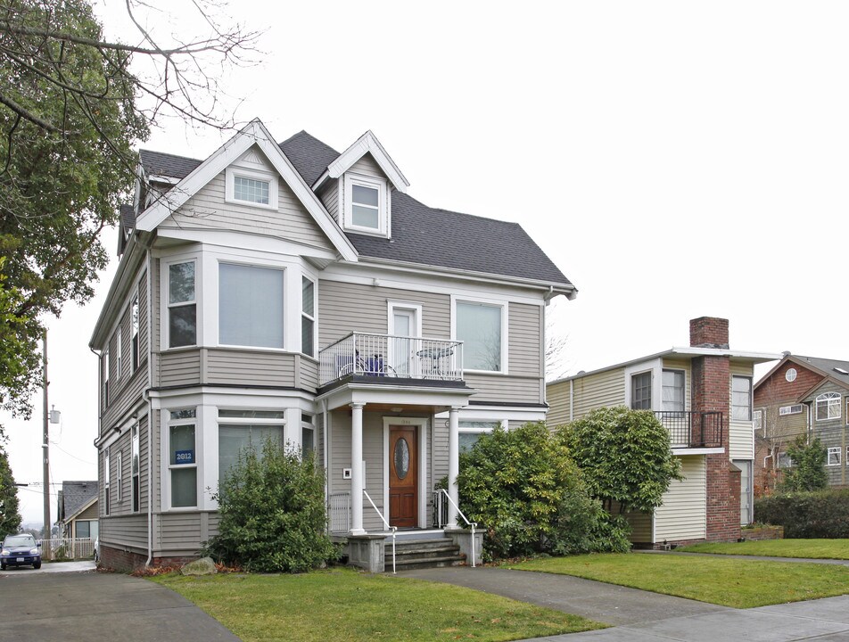 1802-1808 E Pike St in Seattle, WA - Building Photo