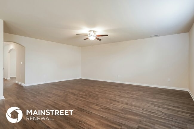 328 Iron Horse Ln in Burlington, NC - Foto de edificio - Building Photo