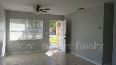 3412 Brockway Rd in Jacksonville, FL - Foto de edificio - Building Photo