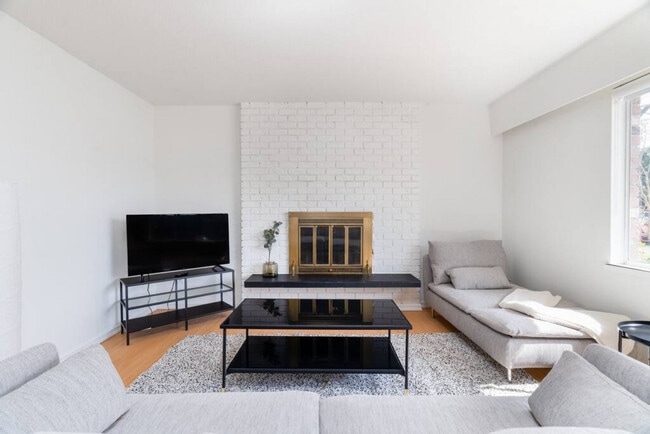 215 E 13th Ave, Unit SI ID1051795P