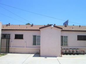 10953 S Vermont Ave in Los Angeles, CA - Building Photo - Building Photo