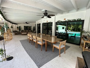 6205 St in Pinecrest, FL - Building Photo - Building Photo