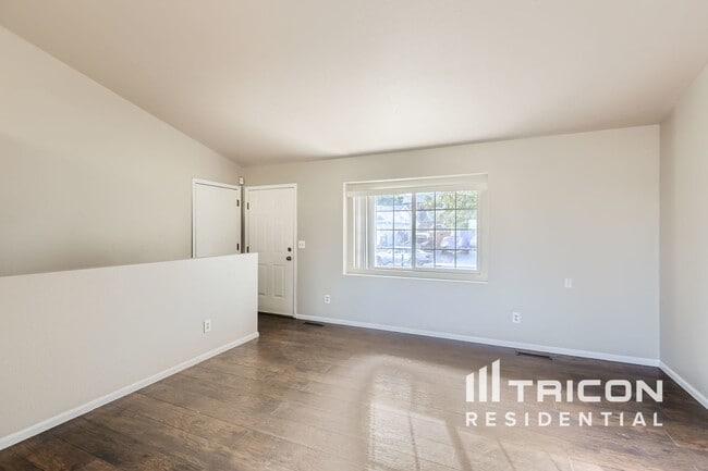 4318 Sunridge Dr in Loveland, CO - Building Photo - Building Photo