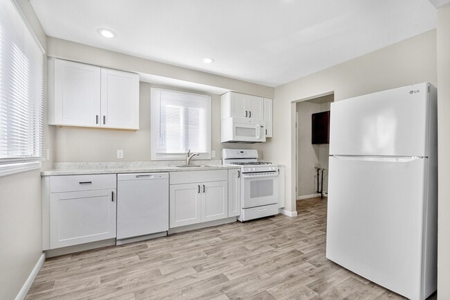 6190 Cordell St in Romulus, MI - Building Photo - Building Photo