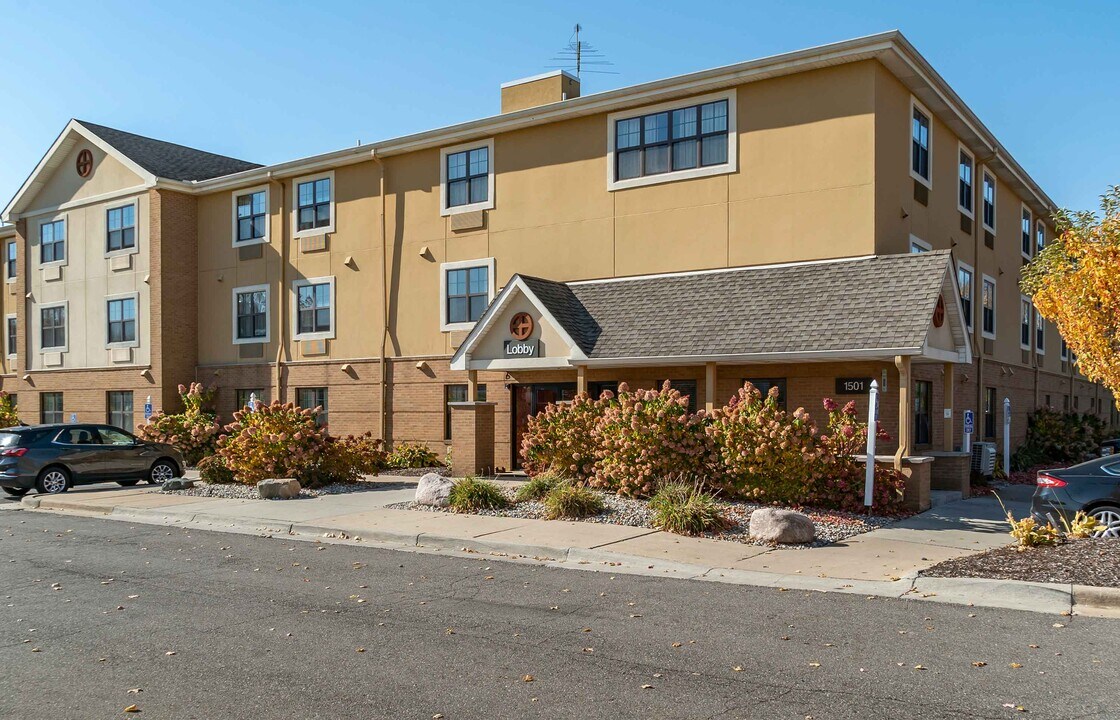 Furnished Studio-Detroit - Ann Arbor - Bri in Ann Arbor, MI - Building Photo