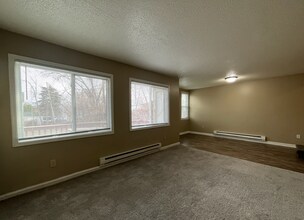 880 Wilson Ave in St. Paul, MN - Building Photo - Building Photo