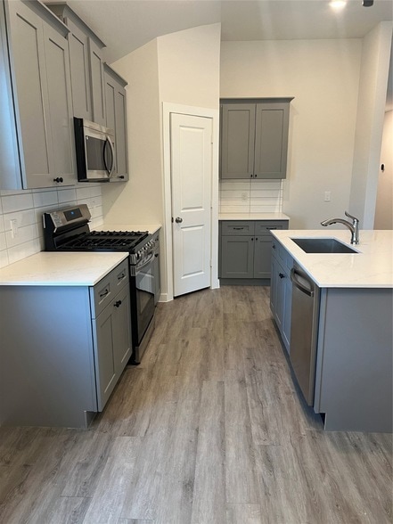 885 Rd 5102 in Cleveland, TX - Building Photo - Building Photo