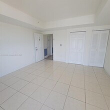 6355 SW 8th St-Unit -700 in West Miami, FL - Building Photo - Building Photo