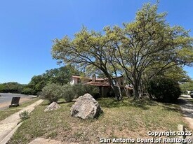 4503 Shavano Woods in San Antonio, TX - Building Photo