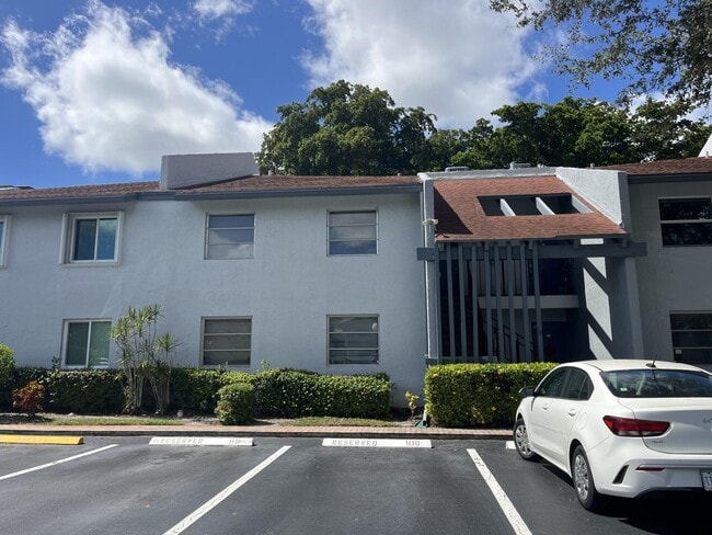 6600 S Oriole Blvd in Delray Beach, FL - Building Photo - Building Photo