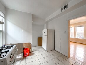 5000 N Sawyer Ave in Chicago, IL - Building Photo - Building Photo