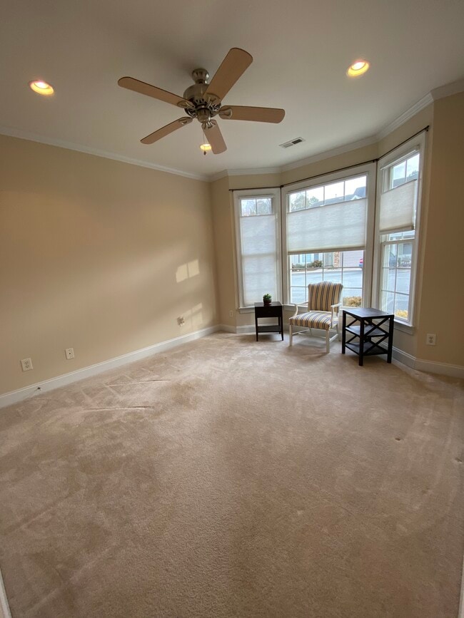 2822 Pickett Road Unit 134 in Durham, NC - Building Photo - Building Photo