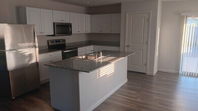 2084 E Velvet Pl in Casa Grande, AZ - Building Photo - Building Photo