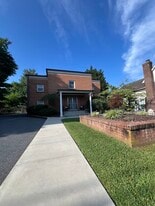 32 E Main St in Middletown, MD - Building Photo