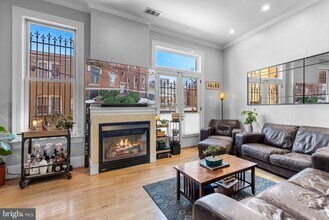 20 Logan Cir NW-Unit -1-2 in Washington, DC - Building Photo - Building Photo