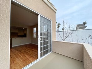 The Madison Apartments in Pasadena, CA - Foto de edificio - Building Photo