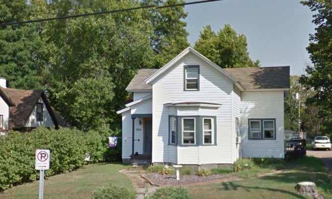 property at 1034 E Madison St