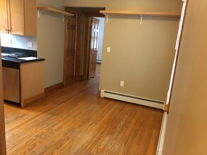 4 Center St, Unit 2 in Woburn, MA - Building Photo - Building Photo