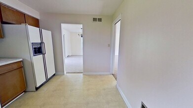 2612 Skylark Dr in York, PA - Building Photo - Building Photo