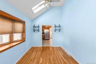 105 Muncy Ave in West Babylon, NY - Building Photo - Building Photo