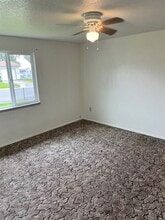 925 Cosgrave St-Unit -Unit B in Winnemucca, NV - Building Photo - Building Photo